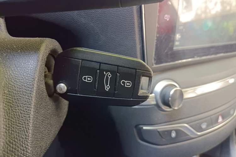 Used Peugeot 408 2014 1.8L Automatic Luxury Edition Vehicle Key