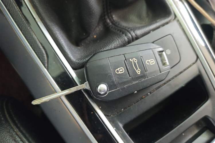 Used Peugeot 408 2014 1.8L Automatic Luxury Edition Vehicle Key