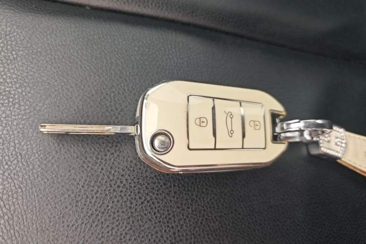 Used Peugeot 408 2014 1.8L Automatic Luxury Edition Vehicle Key