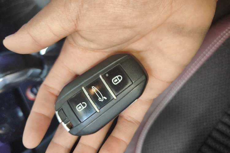 Used Peugeot 408 2014 1.8L Automatic Luxury Edition Vehicle Key
