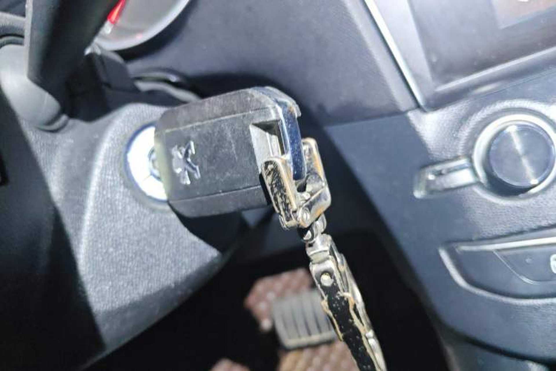 Used Peugeot 408 2014 1.8L Automatic Luxury Edition Vehicle Key