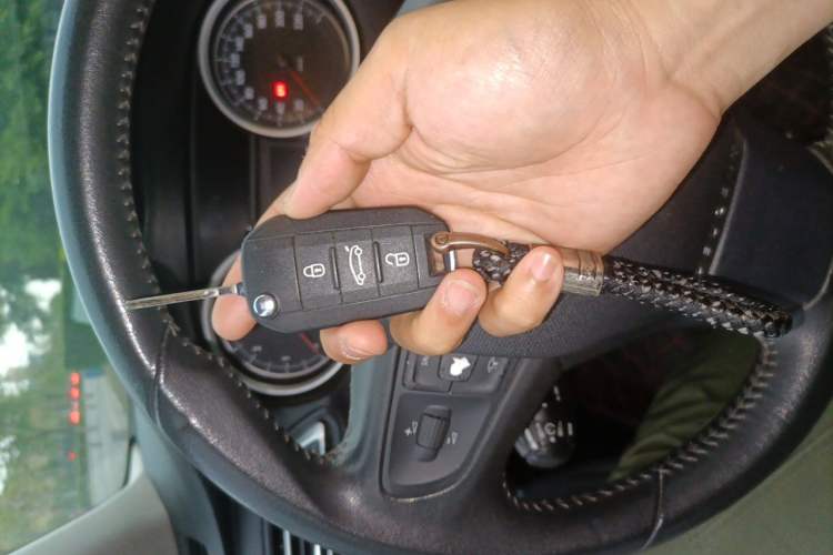 Used Peugeot 408 2014 1.8L Automatic Luxury Edition Vehicle Key