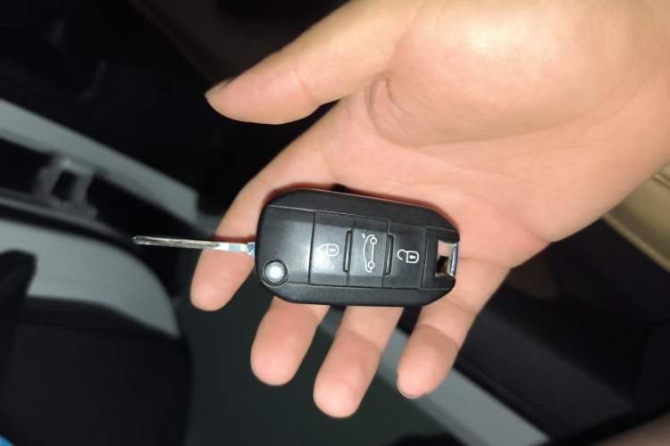 Used Peugeot 408 2014 1.8L Automatic Luxury Edition Vehicle Key