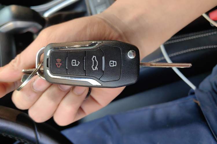 Used Peugeot 408 2014 1.8L Automatic Luxury Edition Vehicle Key