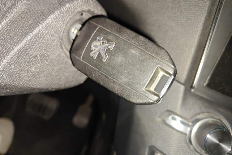 Used Peugeot 408 2014 1.8L Automatic Luxury Edition Vehicle Key