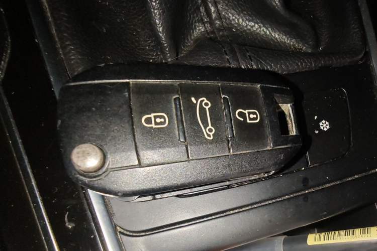 Used Peugeot 408 2014 1.8L Automatic Luxury Edition Vehicle Key