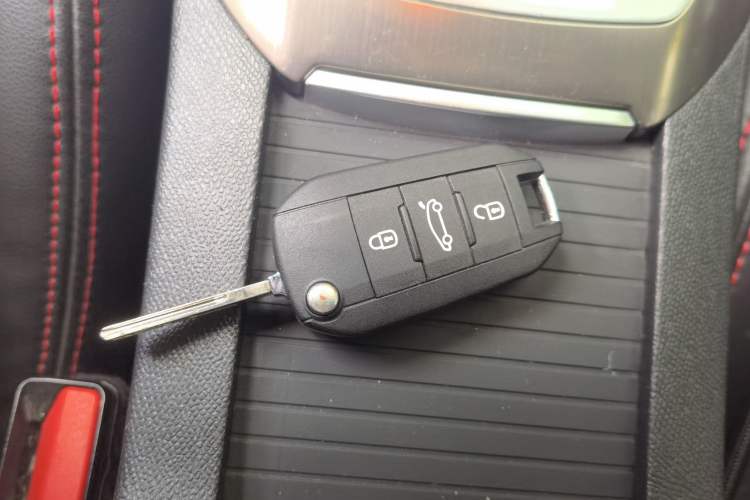 Used Peugeot 408 2014 1.8L Automatic Luxury Edition Vehicle Key