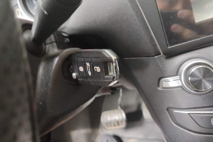 Used Peugeot 408 2014 1.8L Automatic Luxury Edition Vehicle Key