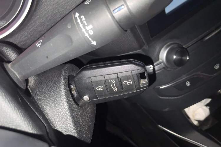 Used Peugeot 408 2014 1.8L Automatic Luxury Edition Vehicle Key