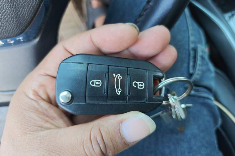 Used Peugeot 408 2014 1.8L Automatic Luxury Edition Vehicle Key