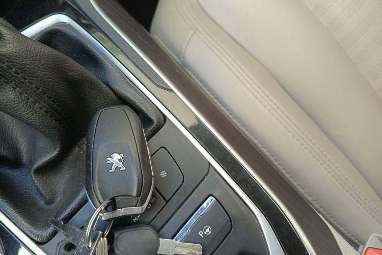 Used Peugeot 408 2014 1.6T Automatic Supreme Edition Vehicle Key