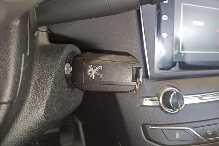 Used Peugeot 408 2014 1.8L Automatic Luxury Edition Vehicle Key