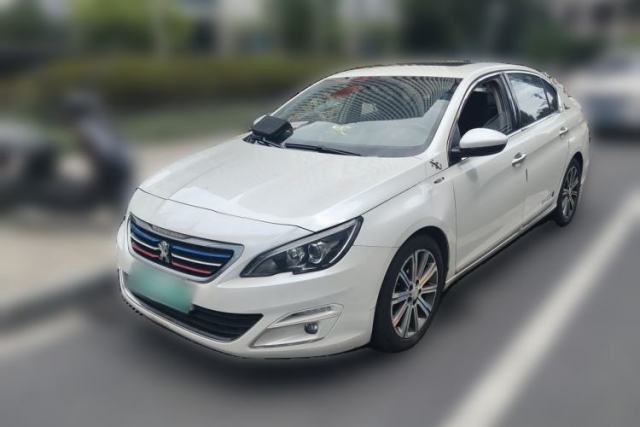 Ojetý Peugeot 408 2014 1.8L Automatic Luxury Edition