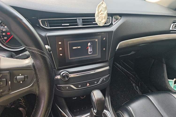 Used Peugeot 408 2015 1.2T Automatic Luxury Edition Audio And AC Panel