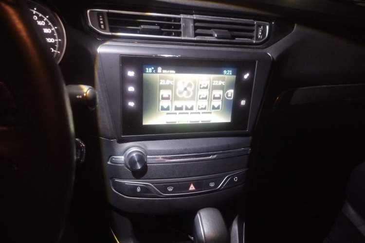 Used Peugeot 408 2015 1.2T Automatic Luxury Edition Audio And AC Panel