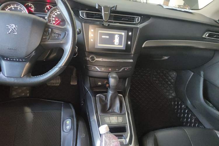 Used Peugeot 408 2015 1.2T Automatic Luxury Edition Audio And AC Panel