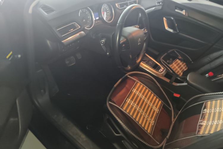 Used Peugeot 408 2015 1.2T Automatic Luxury Edition Driver Seat