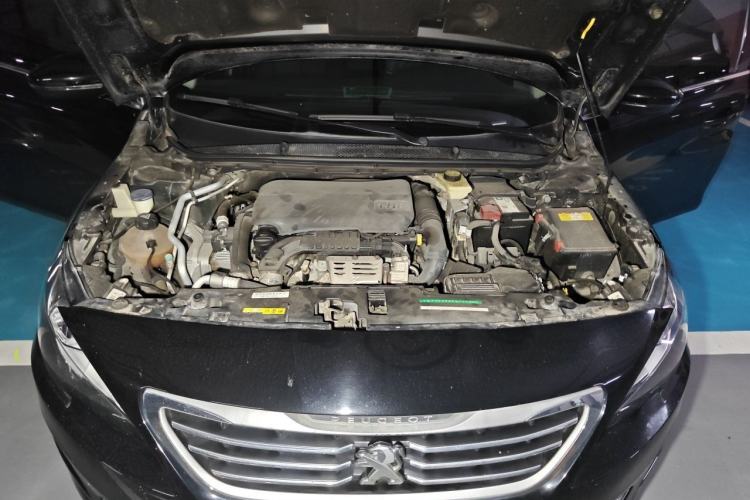 Used Peugeot 408 2015 1.2T Automatic Luxury Edition Engine Bay