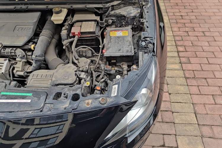 Used Peugeot 408 2015 1.2T Automatic Luxury Edition Engine Bay Left