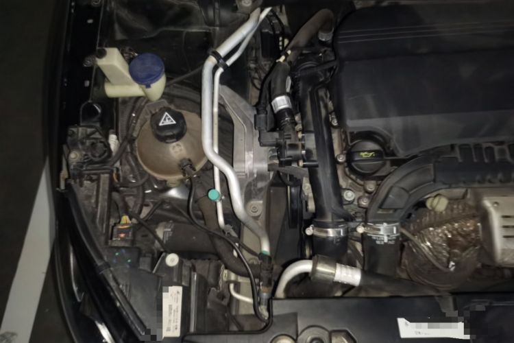 Used Peugeot 408 2015 1.2T Automatic Luxury Edition Engine Bay Right