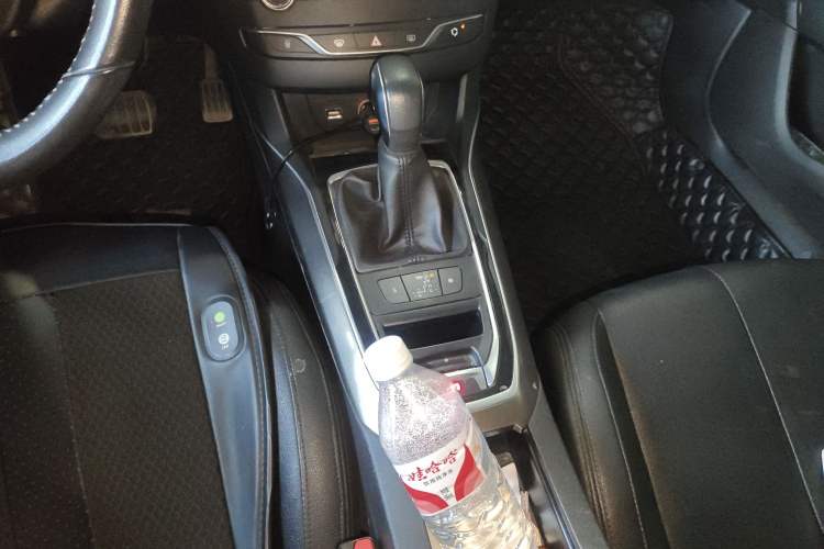 Used Peugeot 408 2015 1.2T Automatic Luxury Edition Gear Lever