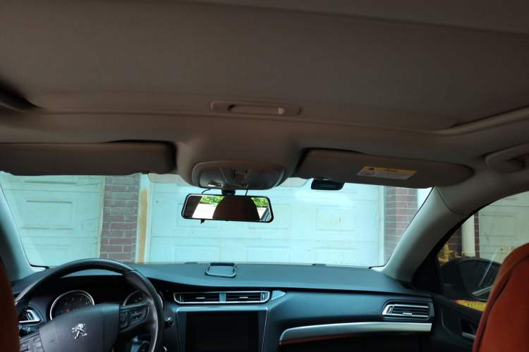Used Peugeot 408 2015 1.2T Automatic Luxury Edition Headliner