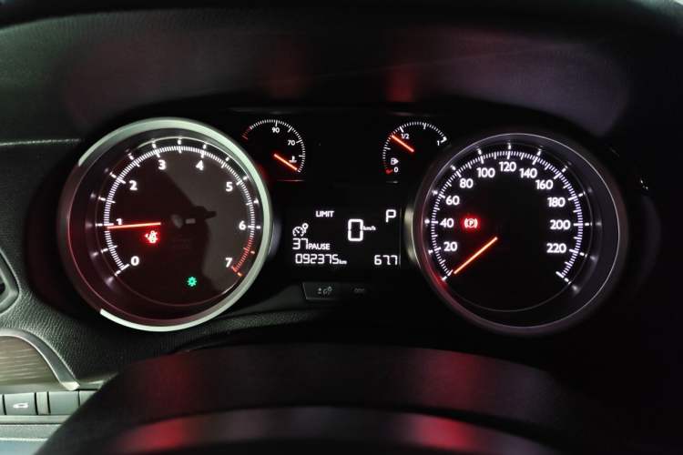Used Peugeot 408 2015 1.2T Automatic Luxury Edition Instrument Cluster