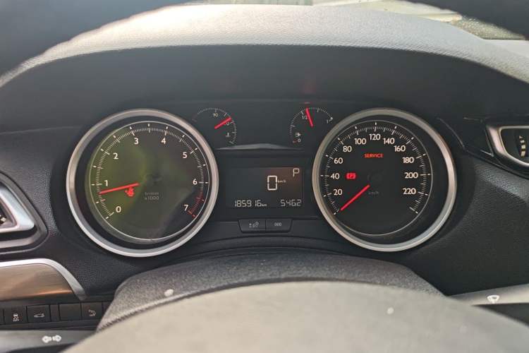 Used Peugeot 408 2015 1.2T Automatic Luxury Edition Instrument Cluster