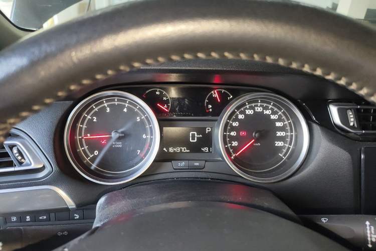 Used Peugeot 408 2015 1.2T Automatic Luxury Edition Instrument Cluster