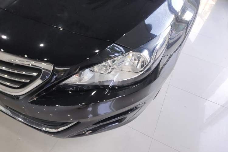 Used Peugeot 408 2015 1.2T Automatic Luxury Edition Left Front Headlight