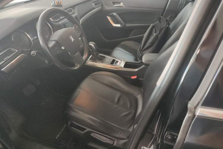 Used Peugeot 408 2015 1.2T Automatic Luxury Edition Left Front Seat