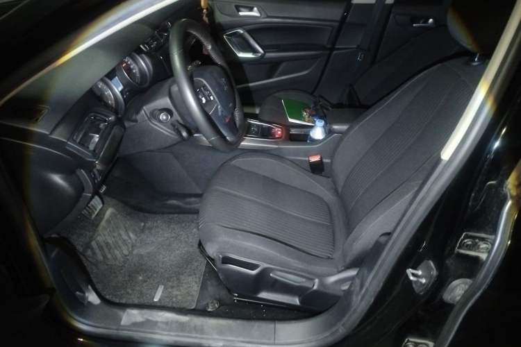 Used Peugeot 408 2015 1.2T Automatic Luxury Edition Left Front Seat