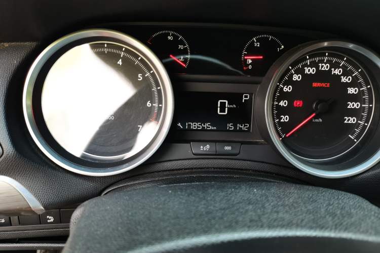 Used Peugeot 408 2015 1.2T Automatic Luxury Edition Odometer Close Up