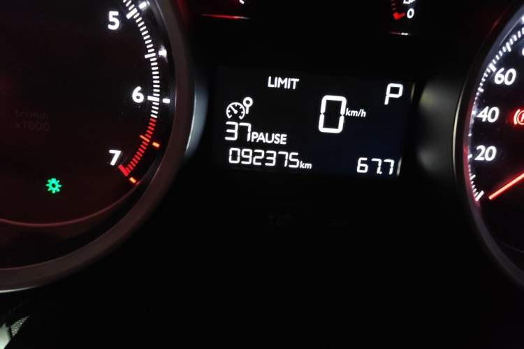 Used Peugeot 408 2015 1.2T Automatic Luxury Edition Odometer Close Up