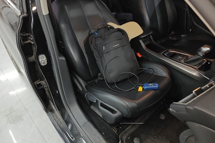 Used Peugeot 408 2015 1.2T Automatic Luxury Edition Right Front Seat