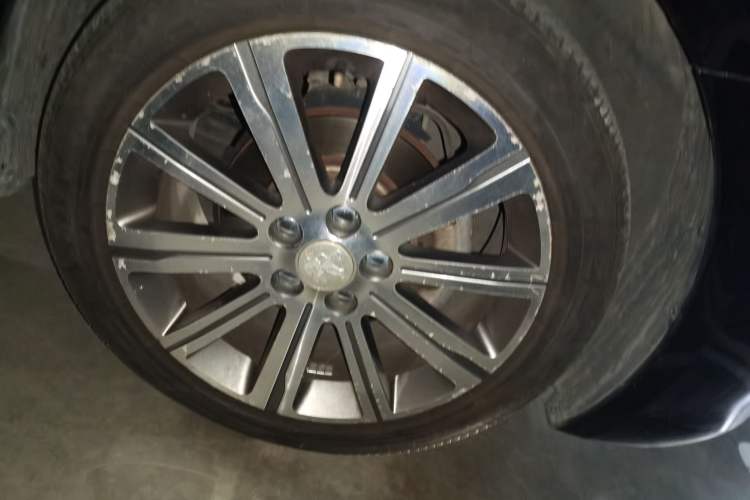 Used Peugeot 408 2015 1.2T Automatic Luxury Edition Right Front Wheel Hub