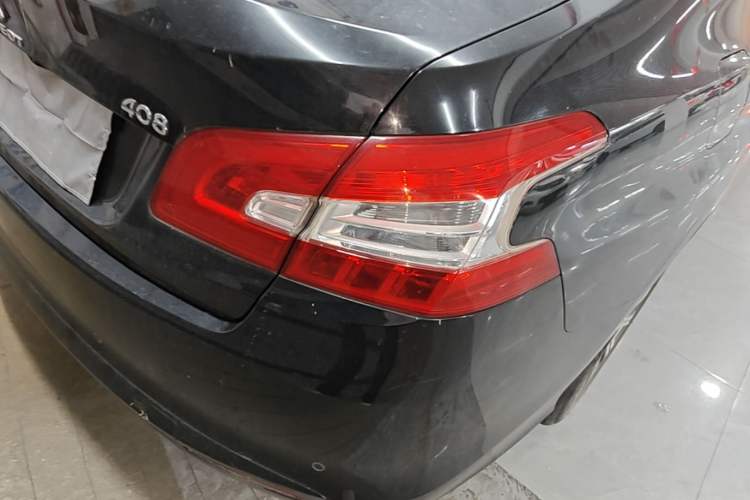 Used Peugeot 408 2015 1.2T Automatic Luxury Edition Right Rear Taillight