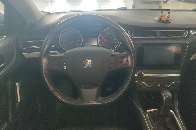 Used Peugeot 408 2015 1.2T Automatic Luxury Edition Steering Wheel