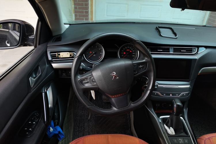 Used Peugeot 408 2015 1.2T Automatic Luxury Edition Steering Wheel