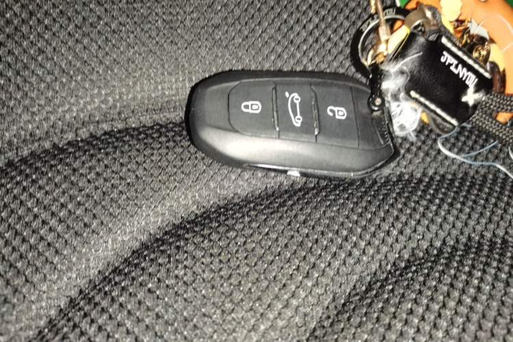 Used Peugeot 408 2015 1.2T Automatic Luxury Edition Vehicle Key