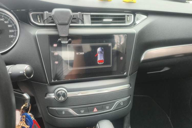 Used Peugeot 408 2015 1.2T Automatic Luxury Edition Audio And AC Panel