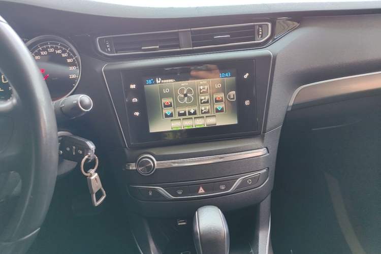 Used Peugeot 408 2015 1.2T Automatic Luxury Edition Audio And AC Panel
