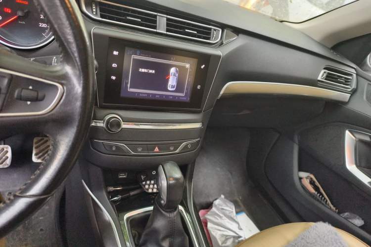 Used Peugeot 408 2015 1.2T Automatic Luxury Edition Audio And AC Panel