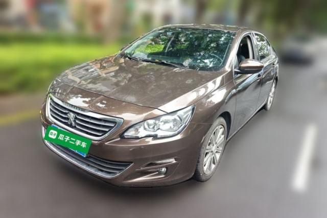 Ojetý Peugeot 408 2015 1.2T Automatic Luxury Edition