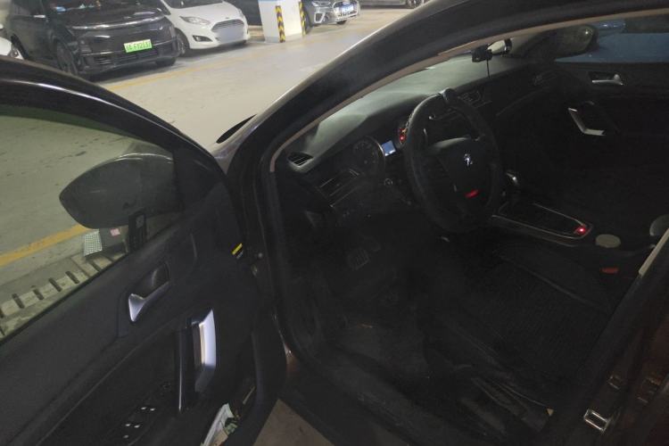 Used Peugeot 408 2015 1.2T Automatic Luxury Edition Driver Seat