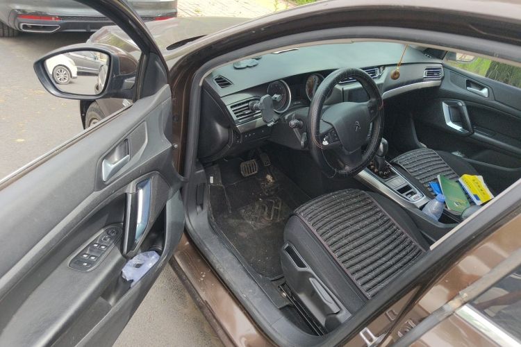 Used Peugeot 408 2015 1.2T Automatic Luxury Edition Driver Seat