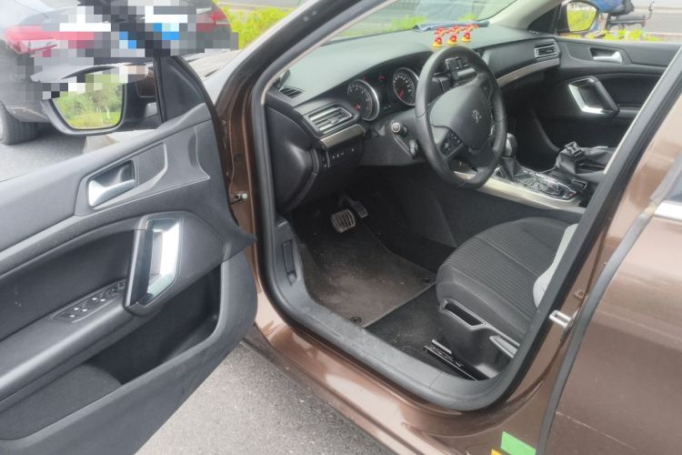 Used Peugeot 408 2015 1.2T Automatic Luxury Edition Driver Seat