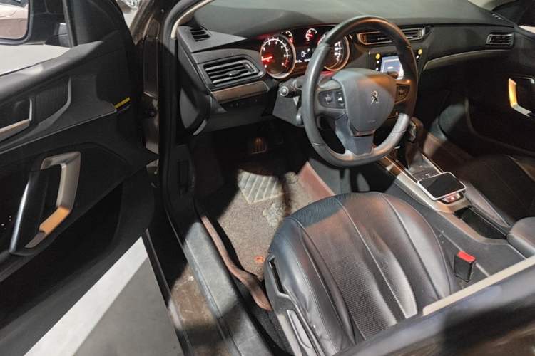 Used Peugeot 408 2015 1.2T Automatic Glory Edition Driver Seat