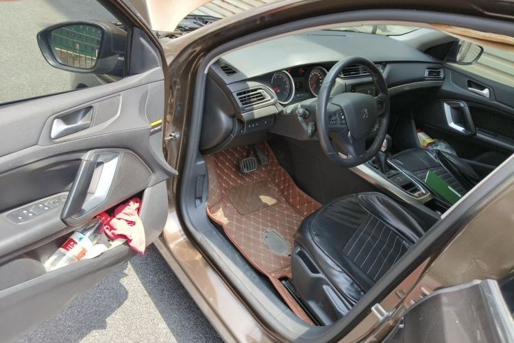 Used Peugeot 408 2015 1.2T Automatic Luxury Edition Driver Seat