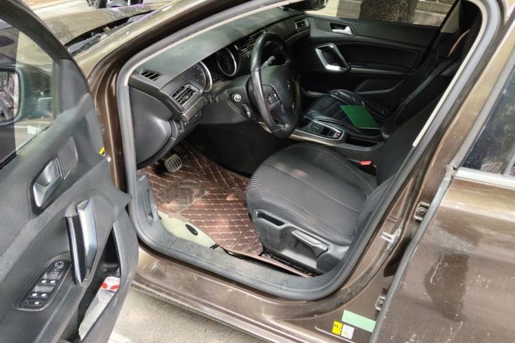 Used Peugeot 408 2015 1.2T Automatic Luxury Edition Driver Seat